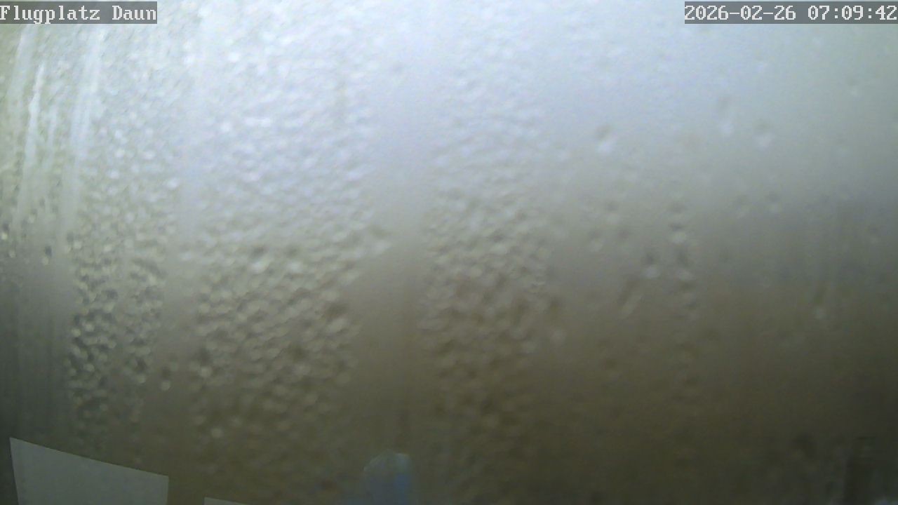 Archived image Webcam Airfield Daun Senheld