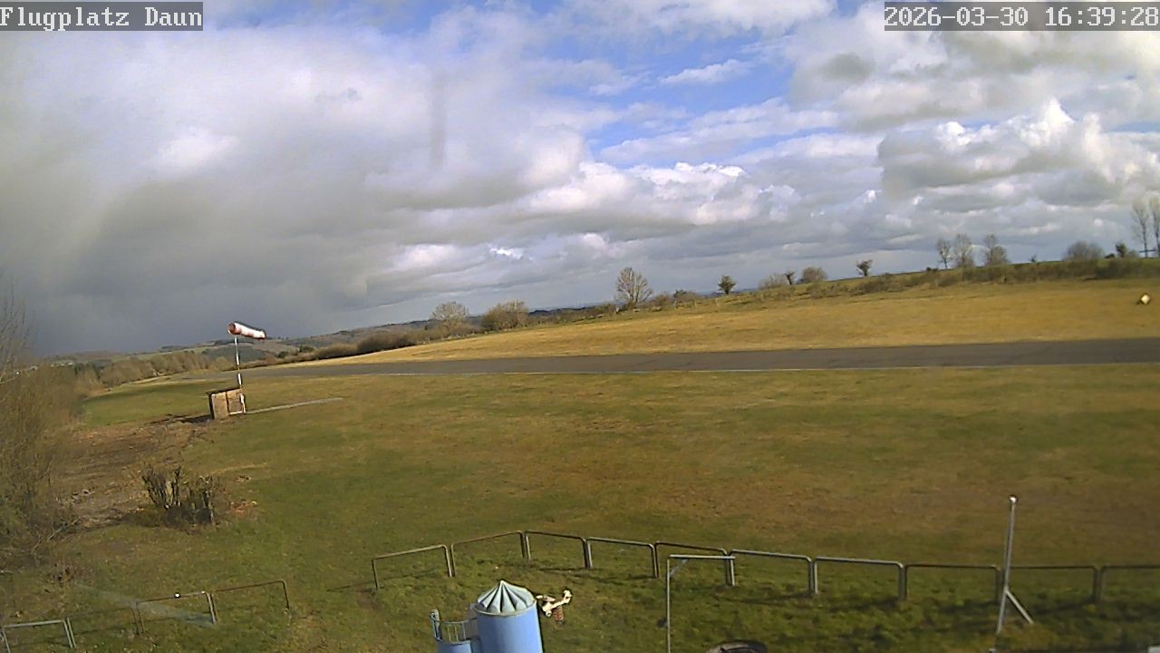 Archiv Foto Webcam Flugplatz Daun Senheld