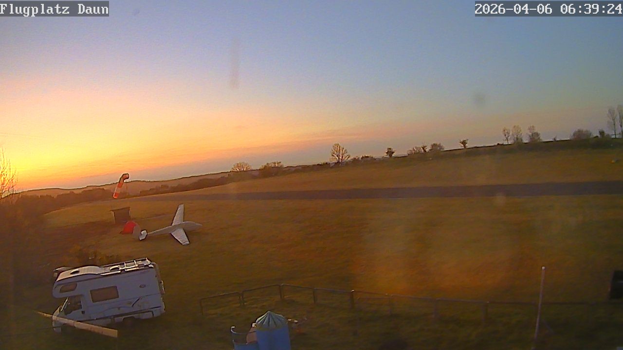 Archiv Foto Webcam Flugplatz Daun Senheld
