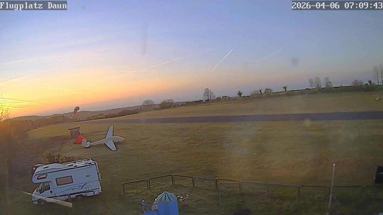 Archiv Foto Webcam Flugplatz Daun Senheld