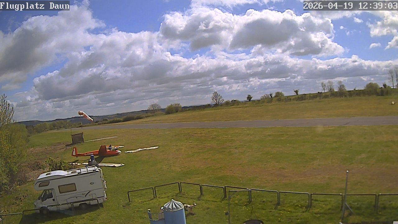 Archiv Foto Webcam Flugplatz Daun Senheld