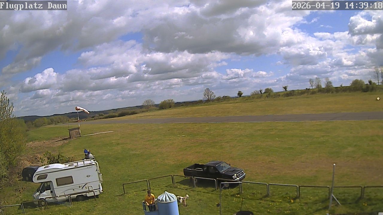 Archiv Foto Webcam Flugplatz Daun Senheld