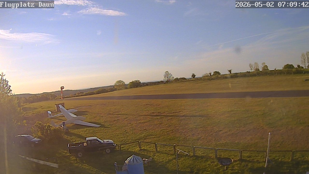 Archiv Foto Webcam Flugplatz Daun Senheld