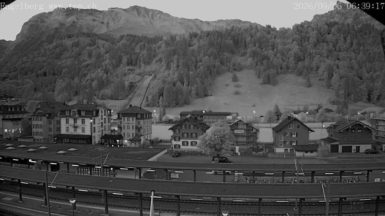 Archived image Webcam Engelberg: Train Station