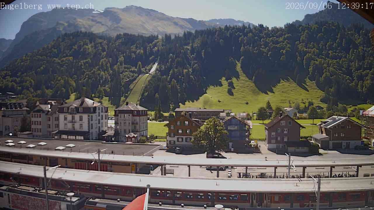 Archived image Webcam Engelberg: Train Station