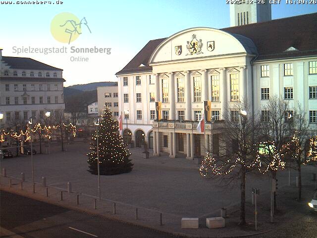Archiv Foto Webcam Bahnhofplatz Sonneberg - Neues Rathaus