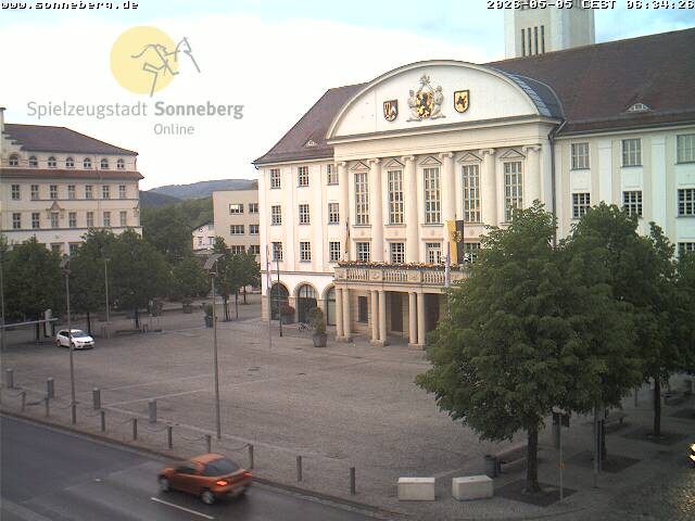 Archiv Foto Webcam Bahnhofplatz Sonneberg - Neues Rathaus