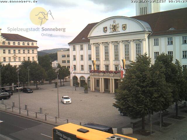 Archiv Foto Webcam Bahnhofplatz Sonneberg - Neues Rathaus