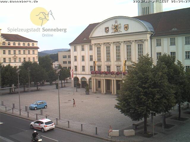 Archiv Foto Webcam Bahnhofplatz Sonneberg - Neues Rathaus
