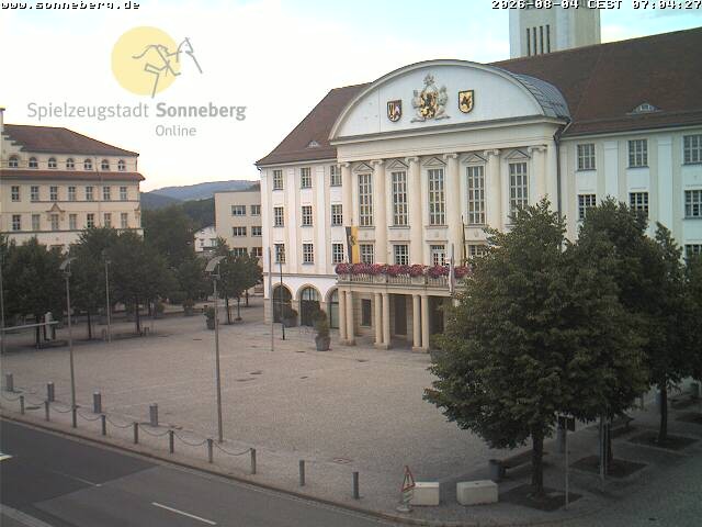 Archiv Foto Webcam Bahnhofplatz Sonneberg - Neues Rathaus