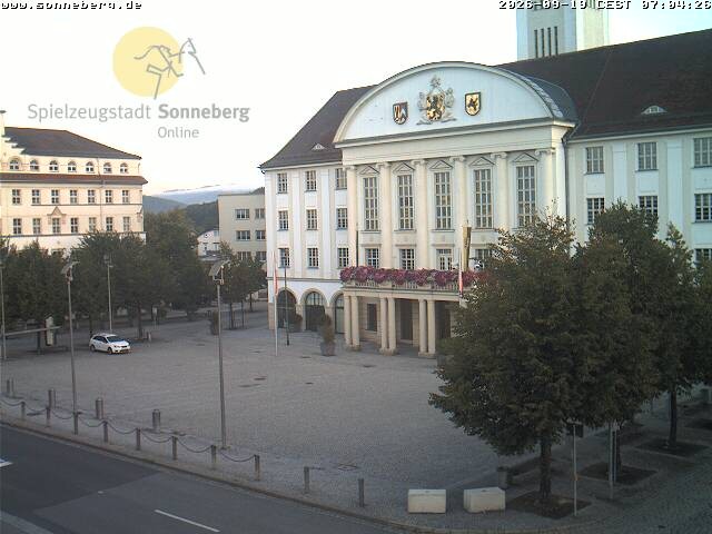 Archiv Foto Webcam Bahnhofplatz Sonneberg - Neues Rathaus