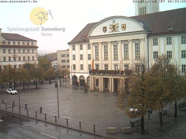 Archiv Foto Webcam Bahnhofplatz Sonneberg - Neues Rathaus