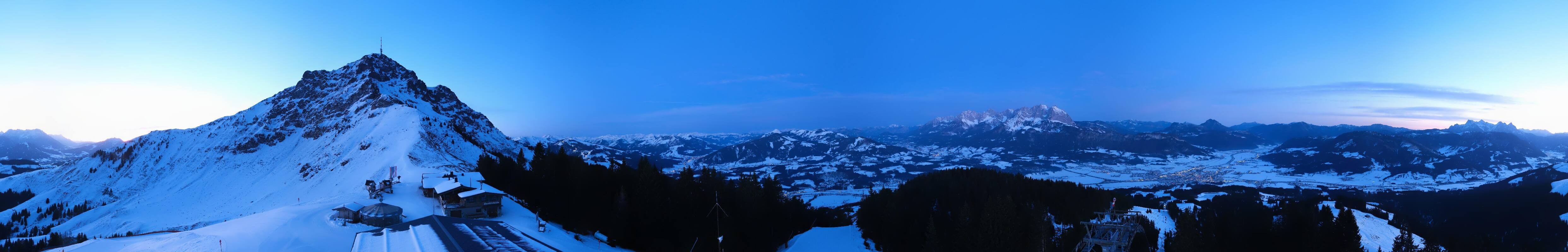 Archiv Foto Webcam St. Johann/Tirol: Blick von der Bergstation Harschbichl