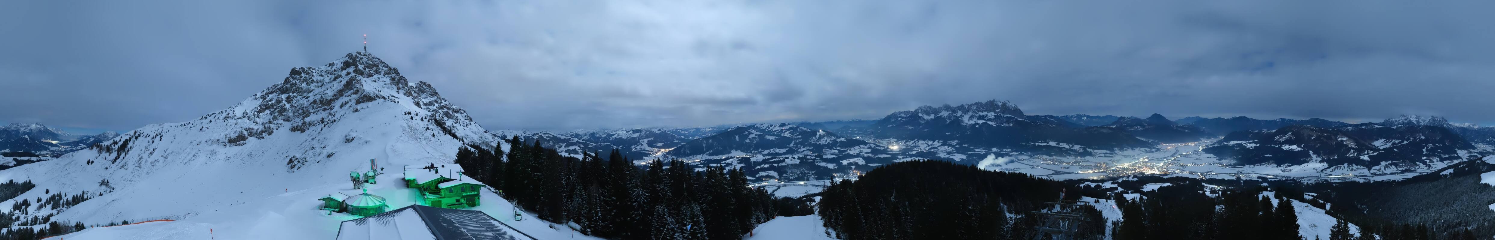 Archiv Foto Webcam St. Johann/Tirol: Blick von der Bergstation Harschbichl