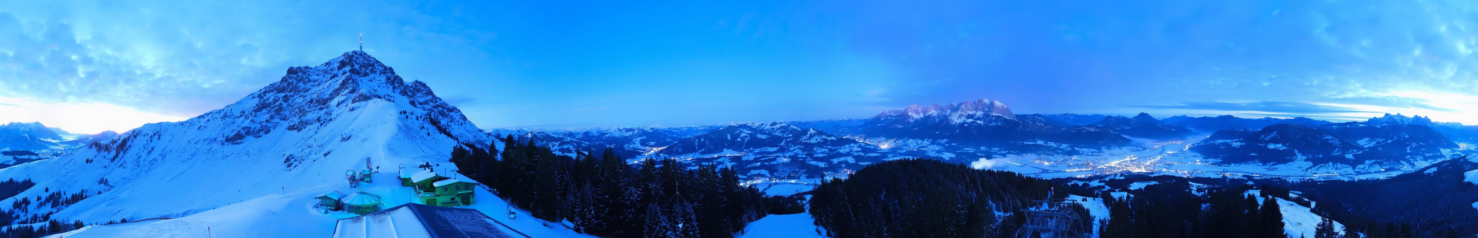 Archiv Foto Webcam St. Johann/Tirol: Blick von der Bergstation Harschbichl