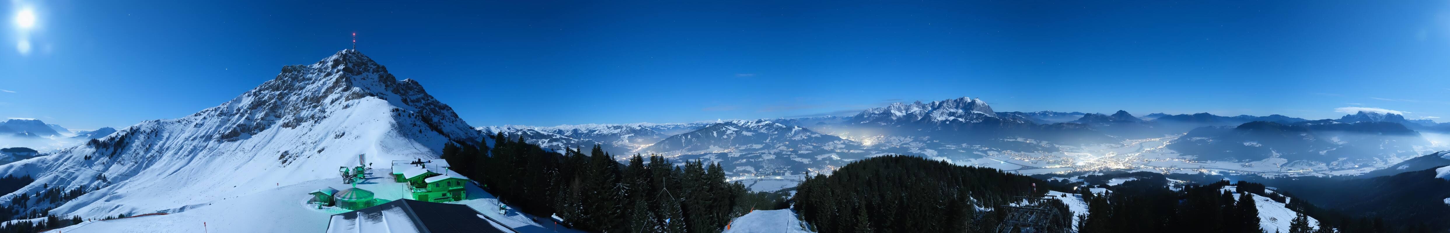 Archiv Foto Webcam St. Johann/Tirol: Blick von der Bergstation Harschbichl