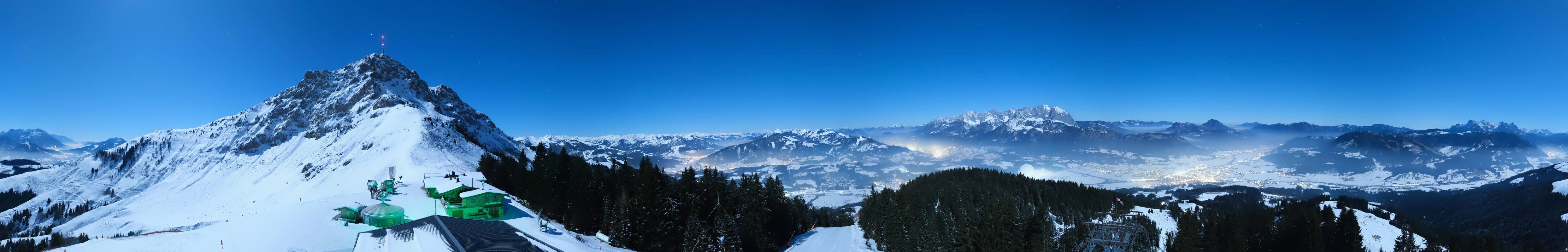 Archiv Foto Webcam St. Johann/Tirol: Blick von der Bergstation Harschbichl