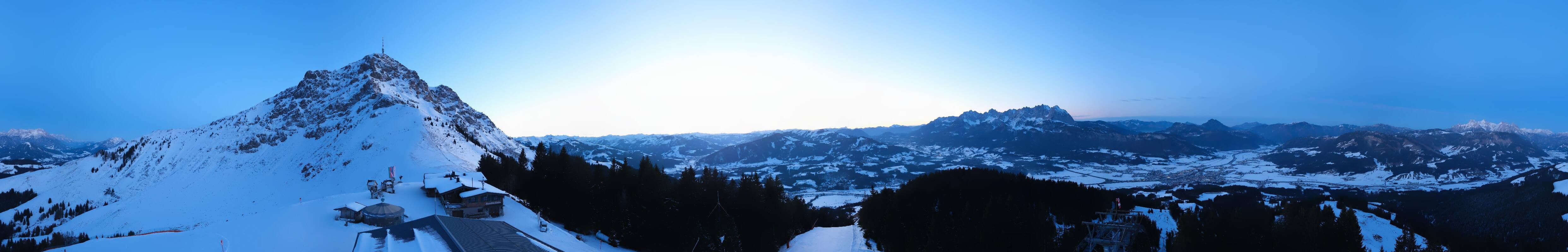 Archived image Webcam St. Johann/Tirol: View from Top Station Harschbichl