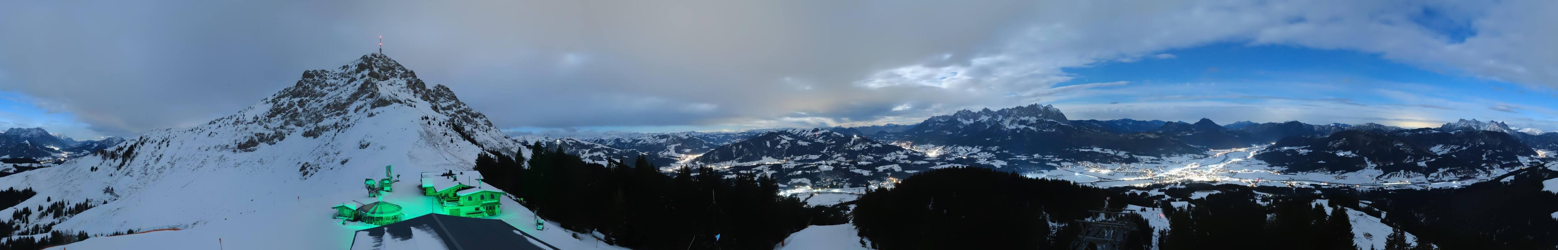 Archiv Foto Webcam St. Johann/Tirol: Blick von der Bergstation Harschbichl