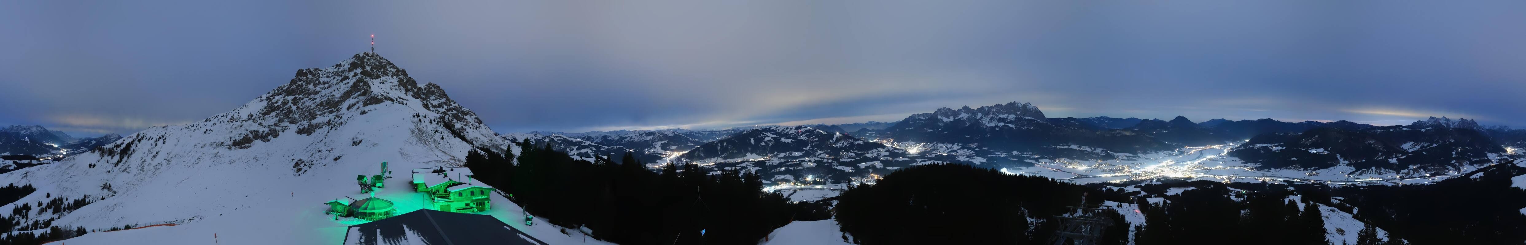 Archiv Foto Webcam St. Johann/Tirol: Blick von der Bergstation Harschbichl