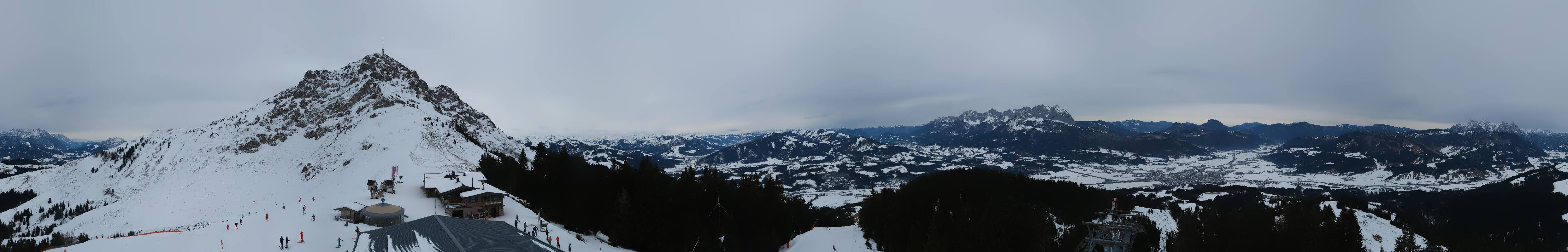 Archiv Foto Webcam St. Johann/Tirol: Blick von der Bergstation Harschbichl