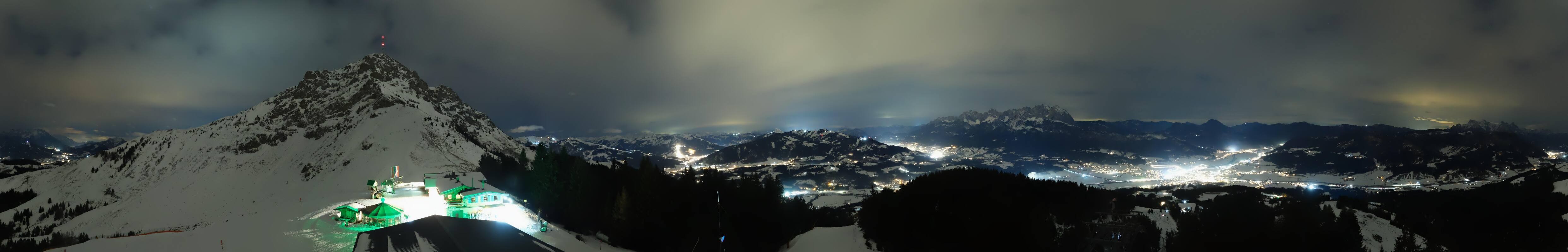 Archiv Foto Webcam St. Johann/Tirol: Blick von der Bergstation Harschbichl