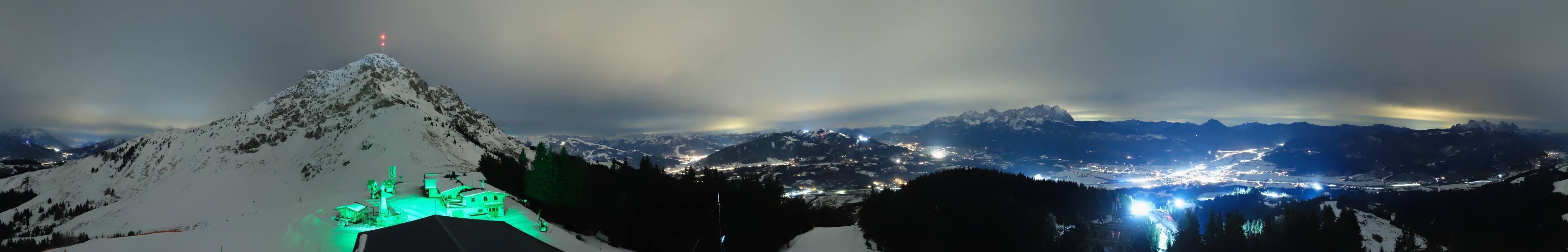 Archived image Webcam St. Johann/Tirol: View from Top Station Harschbichl