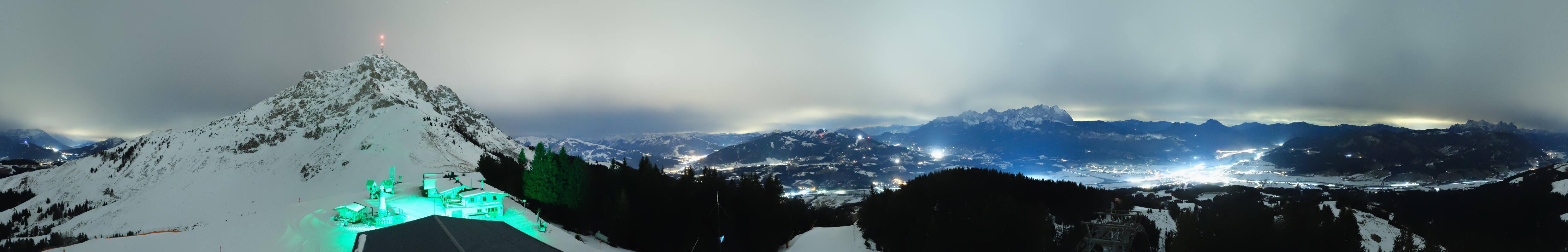 Archived image Webcam St. Johann/Tirol: View from Top Station Harschbichl