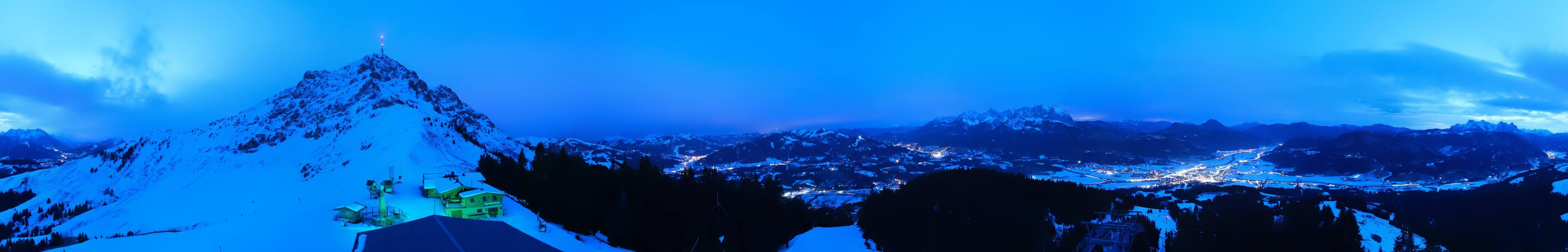 Archived image Webcam St. Johann/Tirol: View from Top Station Harschbichl