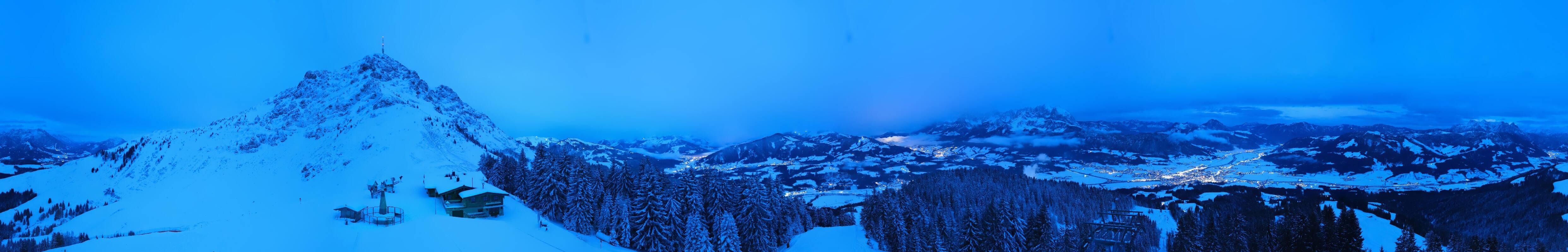 Archiv Foto Webcam St. Johann/Tirol: Blick von der Bergstation Harschbichl