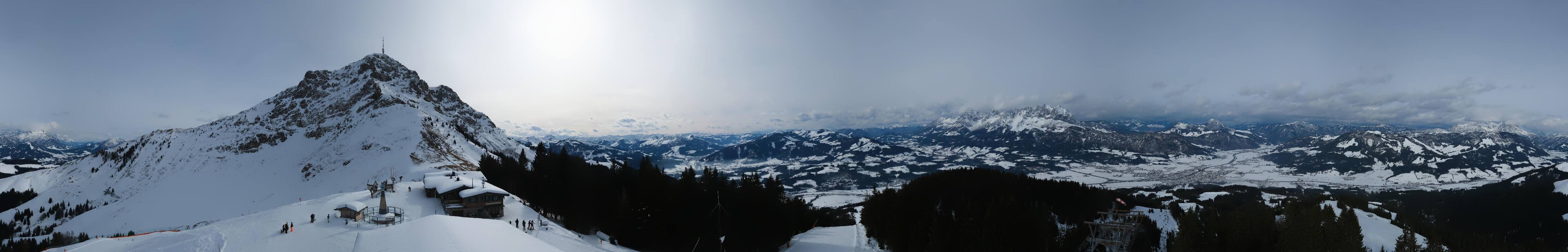Archiv Foto Webcam St. Johann/Tirol: Blick von der Bergstation Harschbichl