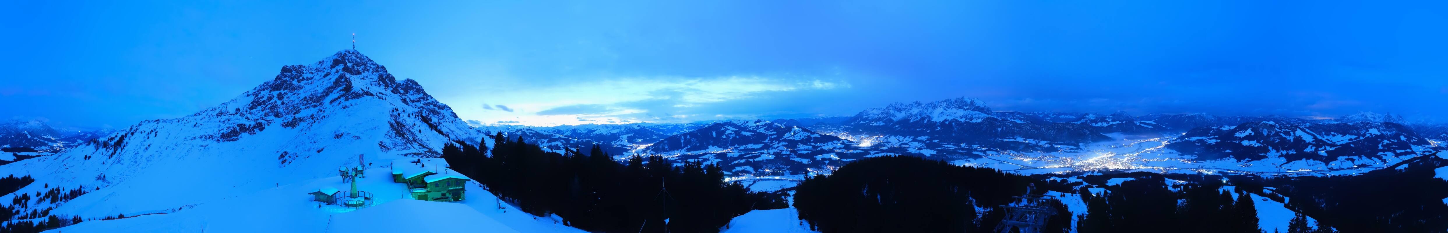 Archived image Webcam St. Johann/Tirol: View from Top Station Harschbichl