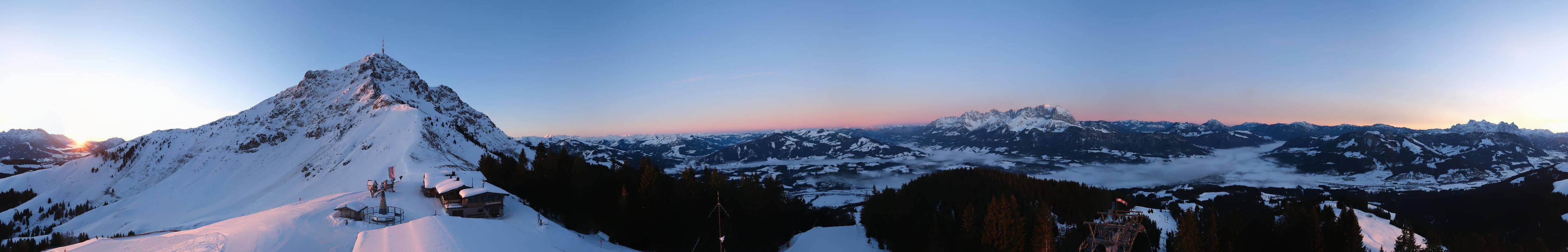 Archived image Webcam St. Johann/Tirol: View from Top Station Harschbichl