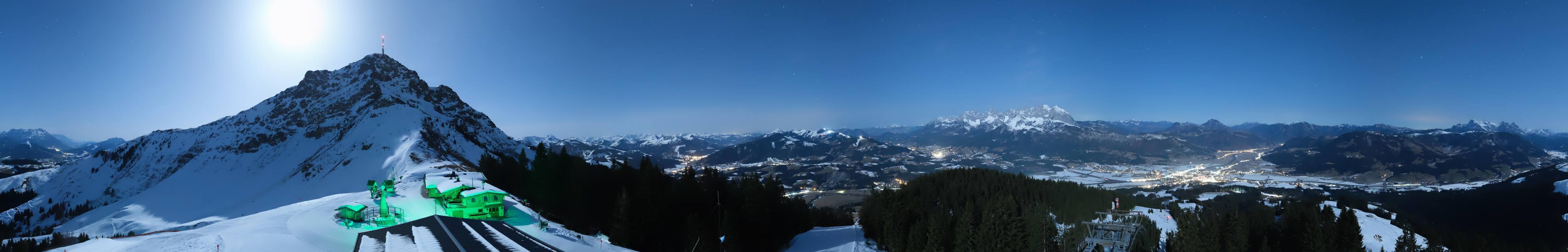 Archived image Webcam St. Johann/Tirol: View from Top Station Harschbichl