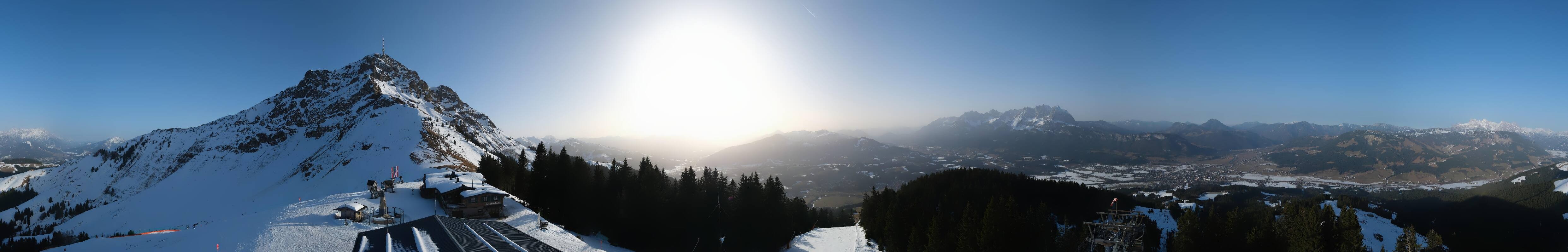 Archiv Foto Webcam St. Johann/Tirol: Blick von der Bergstation Harschbichl