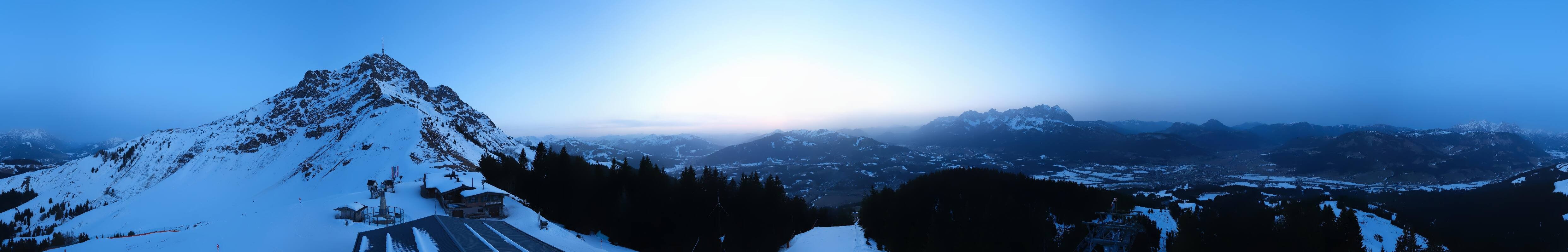 Archiv Foto Webcam St. Johann/Tirol: Blick von der Bergstation Harschbichl