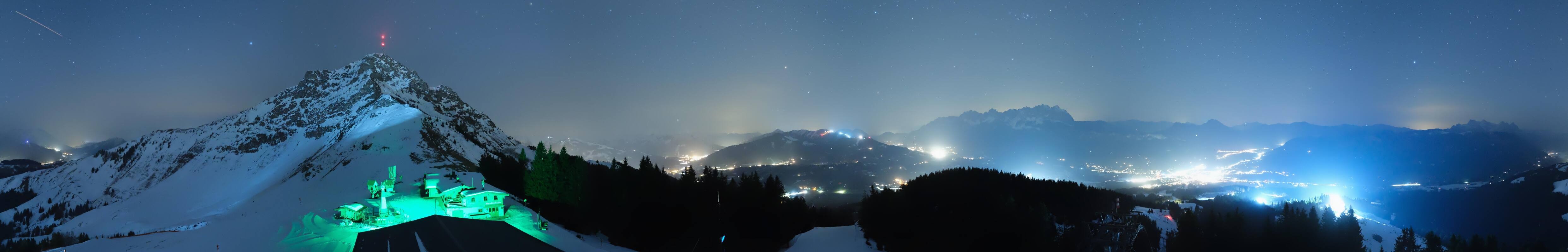 Archiv Foto Webcam St. Johann/Tirol: Blick von der Bergstation Harschbichl