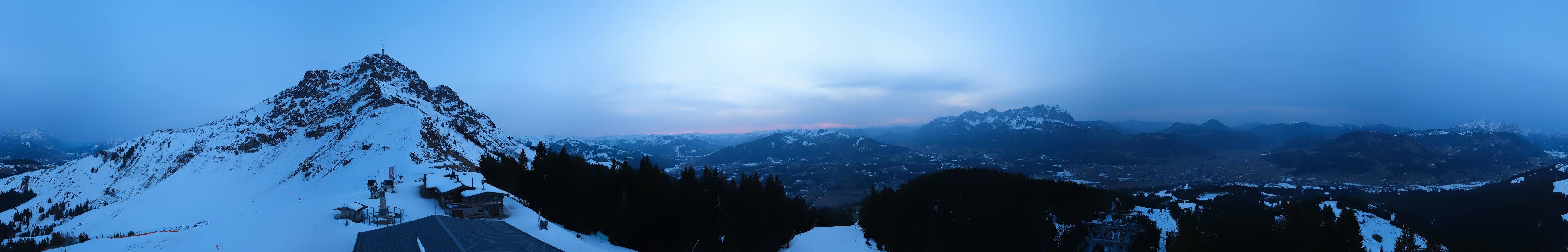 Archiv Foto Webcam St. Johann/Tirol: Blick von der Bergstation Harschbichl