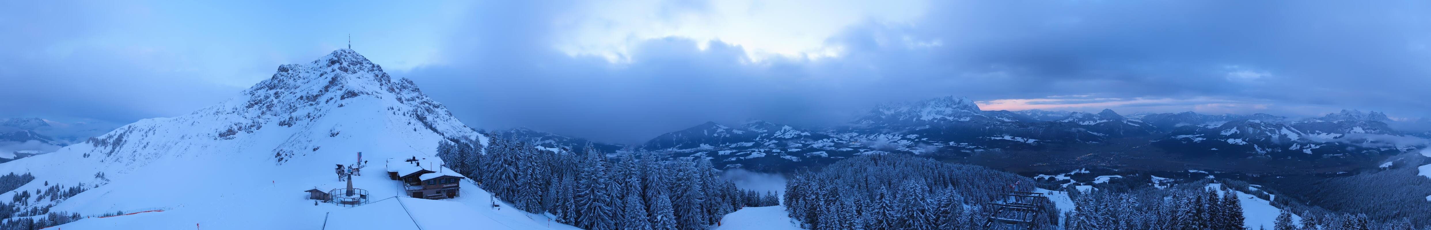 Archiv Foto Webcam St. Johann/Tirol: Blick von der Bergstation Harschbichl