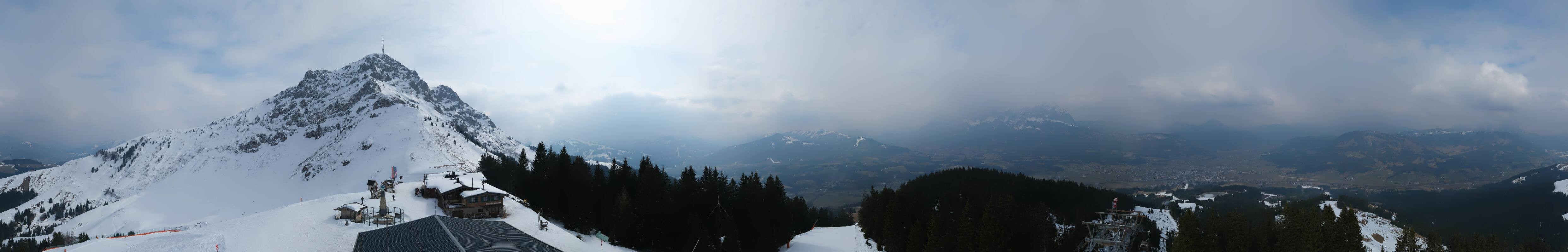 Archiv Foto Webcam St. Johann/Tirol: Blick von der Bergstation Harschbichl