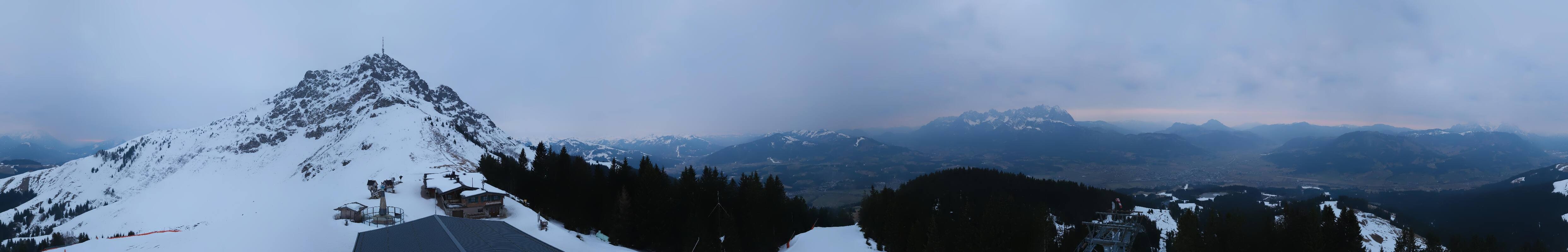 Archived image Webcam St. Johann/Tirol: View from Top Station Harschbichl