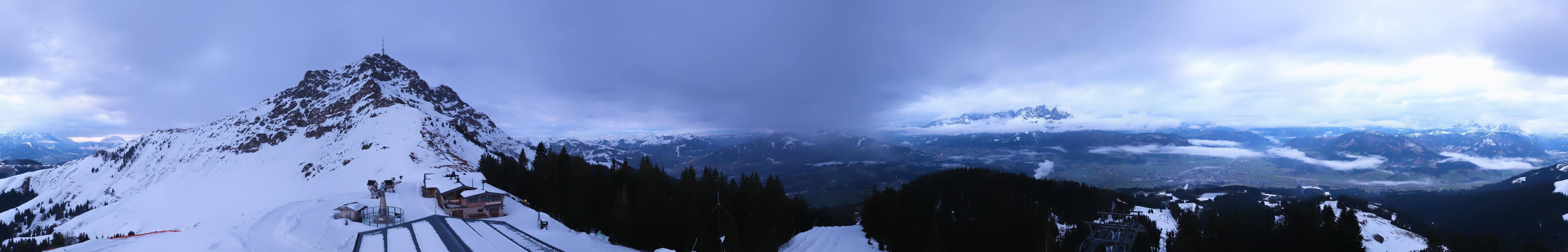 Archived image Webcam St. Johann/Tirol: View from Top Station Harschbichl
