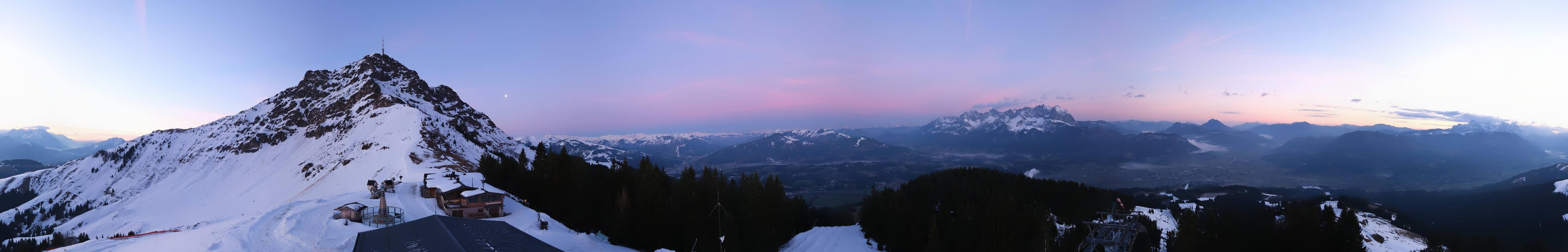 Archiv Foto Webcam St. Johann/Tirol: Blick von der Bergstation Harschbichl