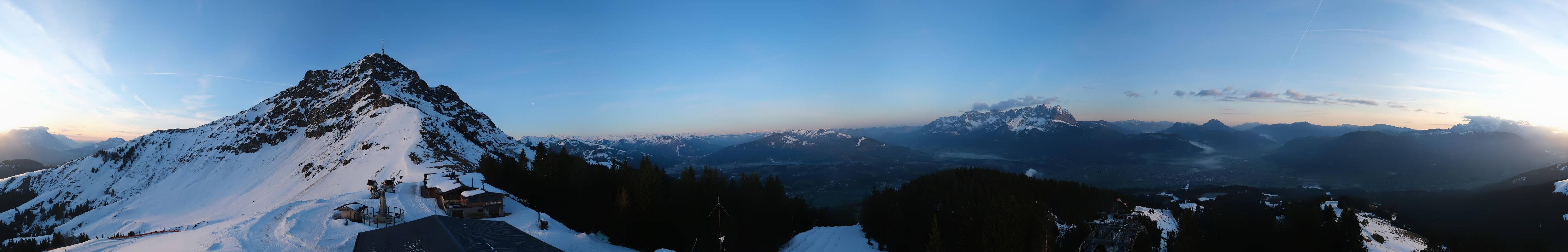 Archiv Foto Webcam St. Johann/Tirol: Blick von der Bergstation Harschbichl