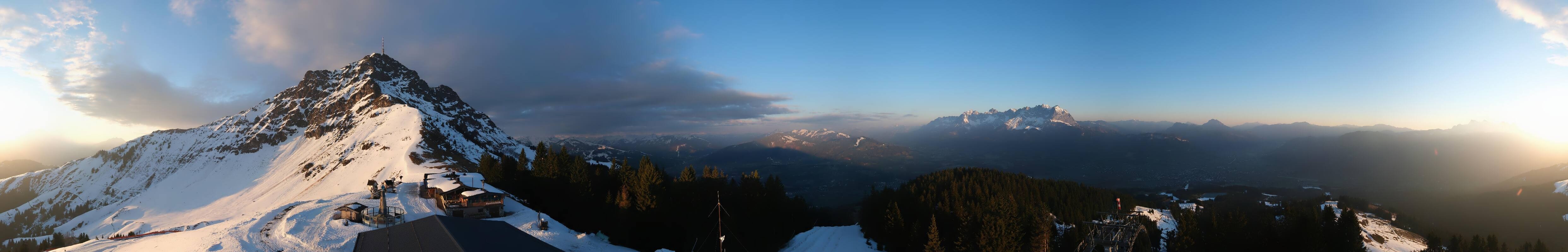 Archiv Foto Webcam St. Johann/Tirol: Blick von der Bergstation Harschbichl