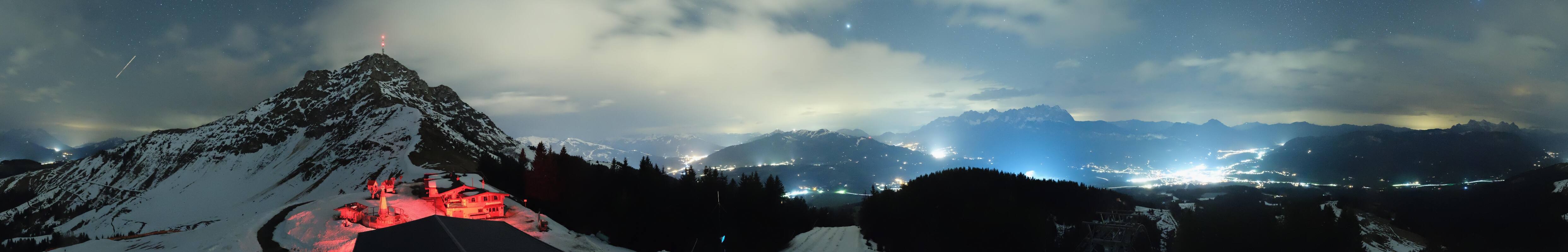 Archived image Webcam St. Johann/Tirol: View from Top Station Harschbichl