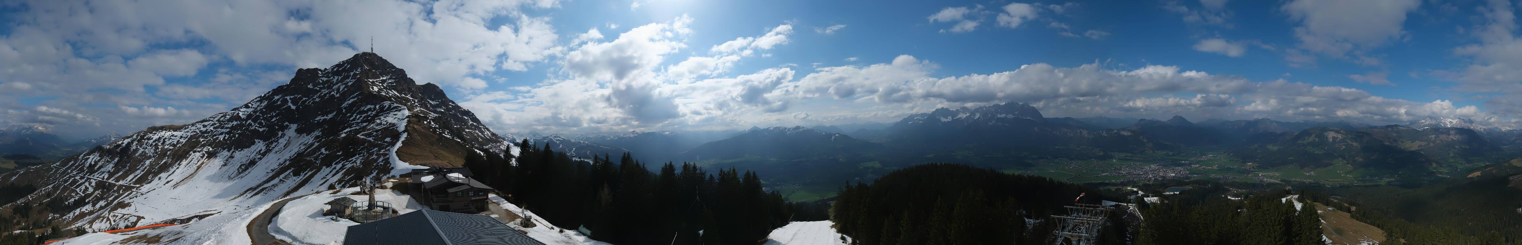 Archiv Foto Webcam St. Johann/Tirol: Blick von der Bergstation Harschbichl