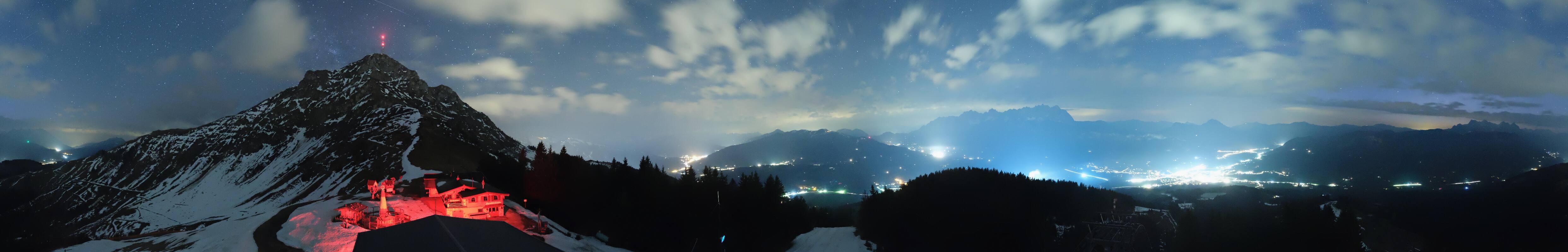 Archiv Foto Webcam St. Johann/Tirol: Blick von der Bergstation Harschbichl