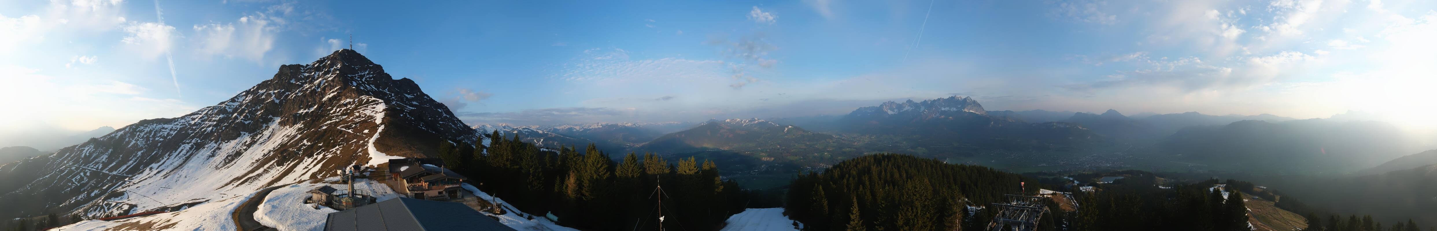 Archiv Foto Webcam St. Johann/Tirol: Blick von der Bergstation Harschbichl