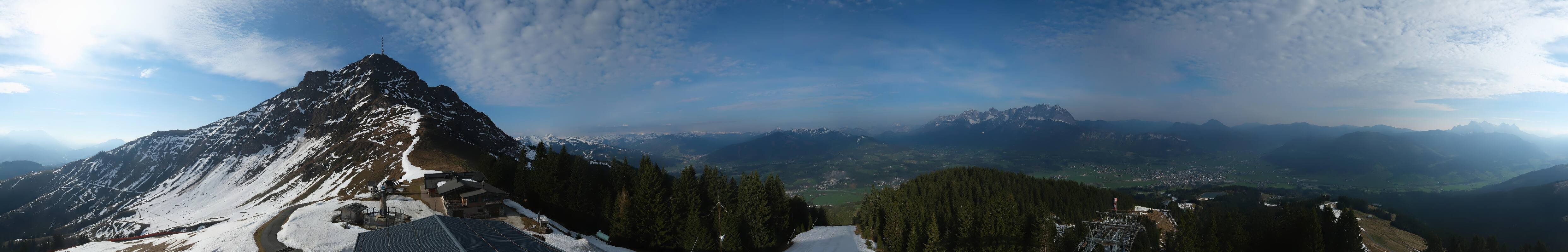 Archiv Foto Webcam St. Johann/Tirol: Blick von der Bergstation Harschbichl